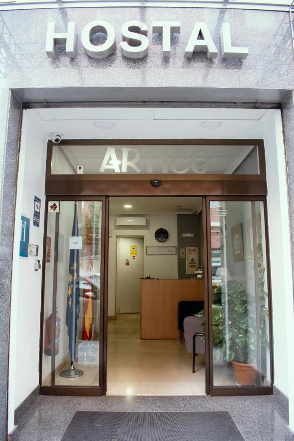 Hostal Artico Madrid Exterior photo